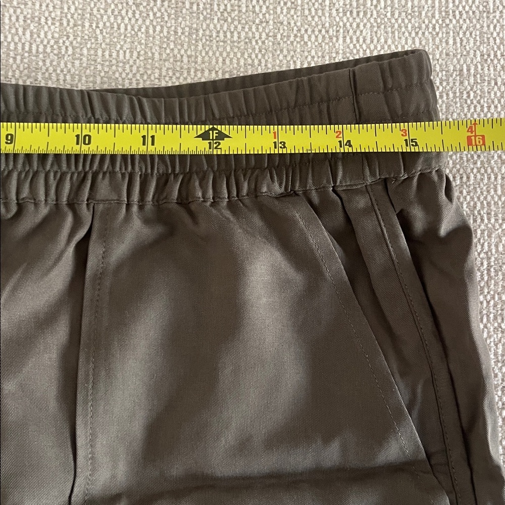 Joie Olive Shorts - Picture 5 of 6